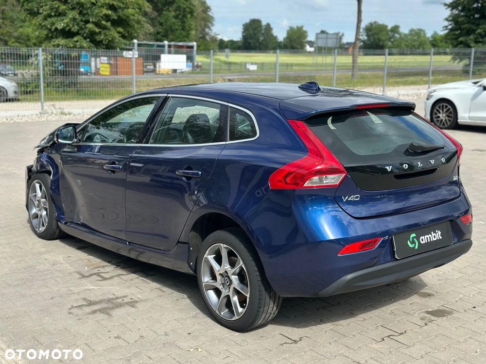 Volvo V40 - 9
