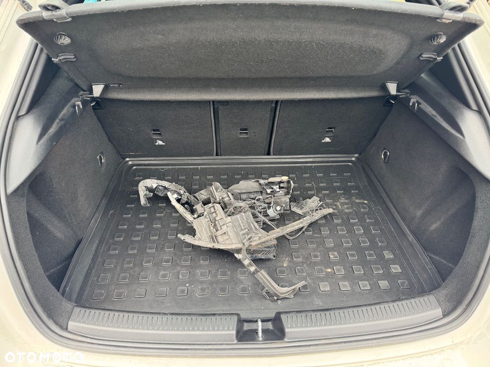 Mercedes-Benz Klasa A 250 Sport 7G-DCT - 31