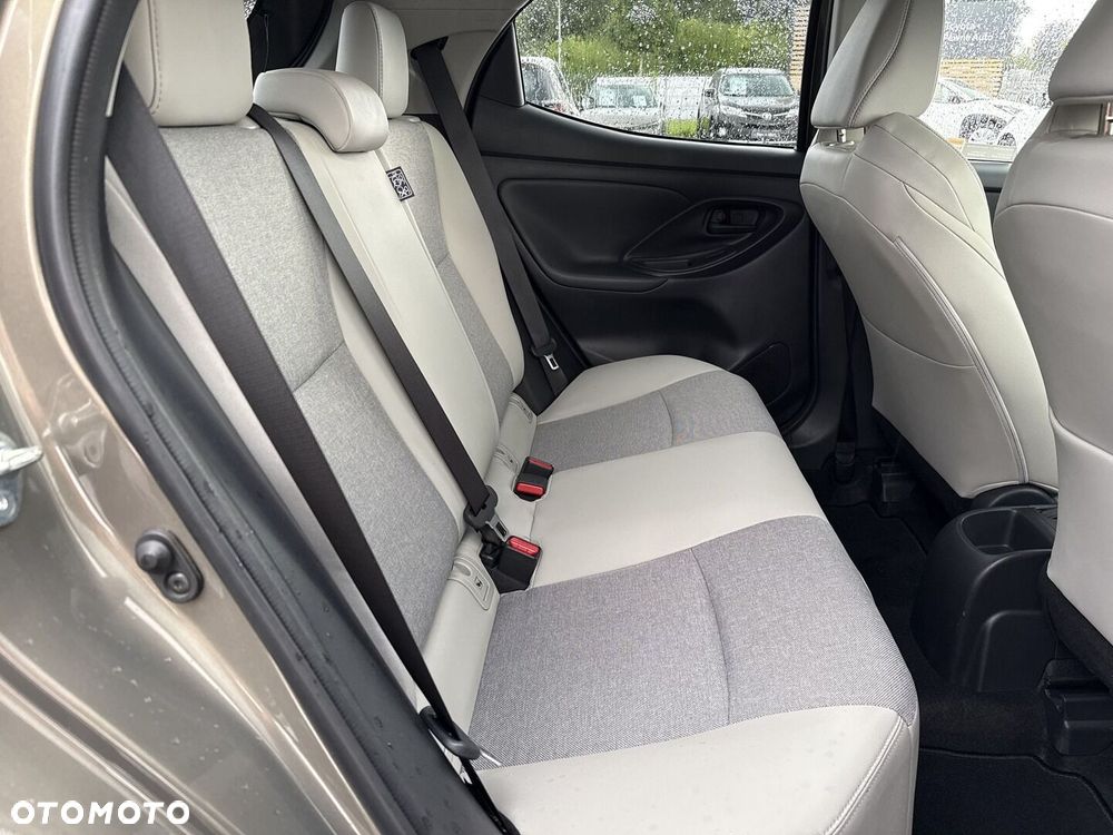 Toyota Yaris 1.5 Executive CVT - 25