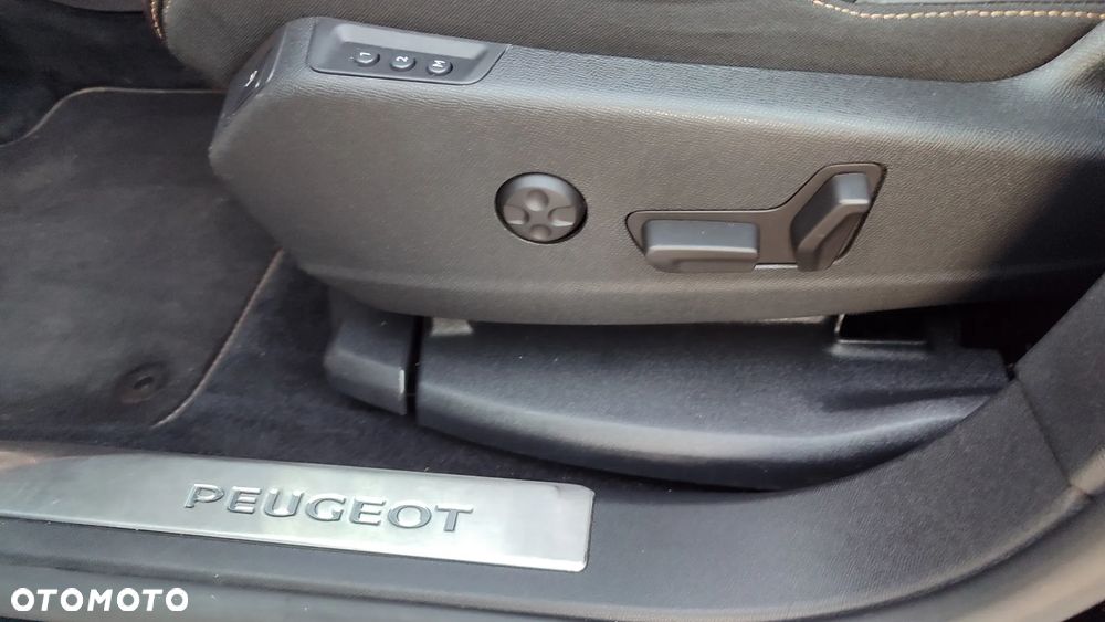 Peugeot 3008 BlueHDi 130 Stop & Start EAT8 GT Pack - 33