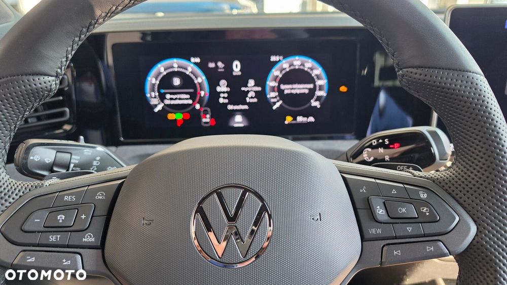 Volkswagen Tiguan - 16