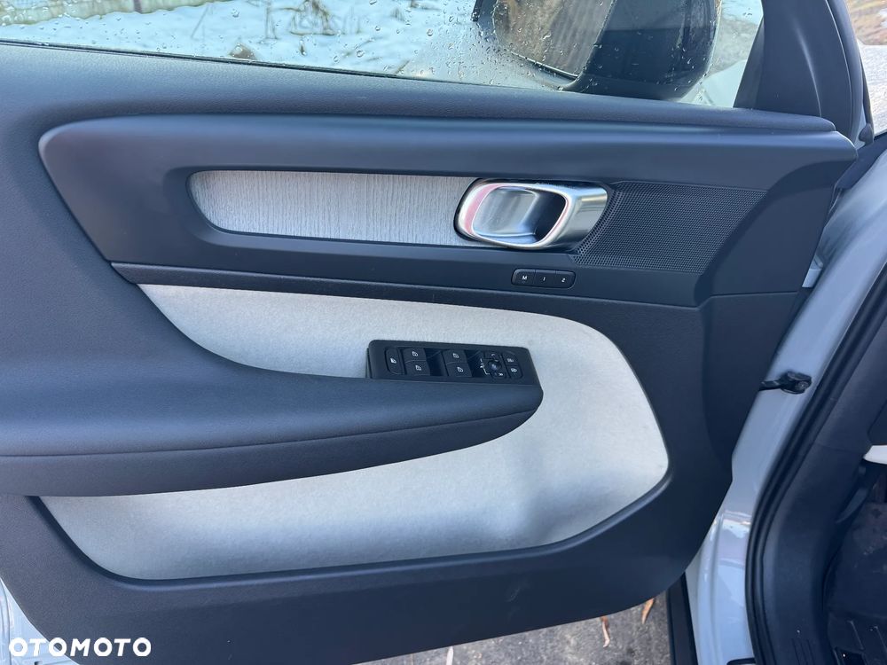 Volvo XC 40 T5 AWD Inscription - 19