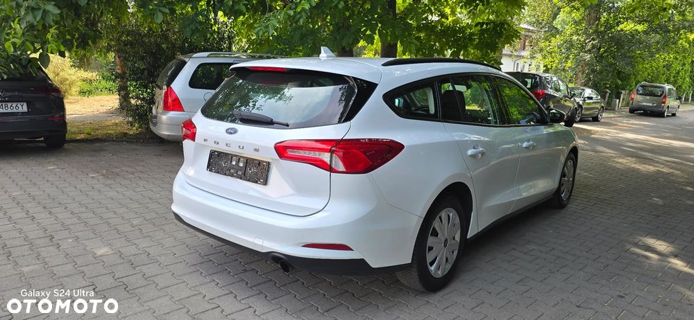 Ford Focus 1.0 EcoBoost Trend - 5