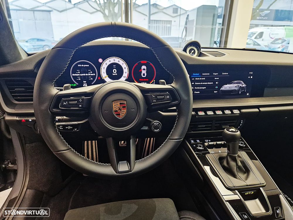 Porsche 911 (992) GT3 PDK - 18