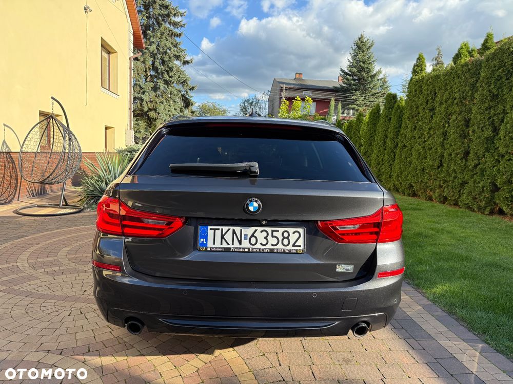 BMW Seria 5 520d Touring Sport Line - 10
