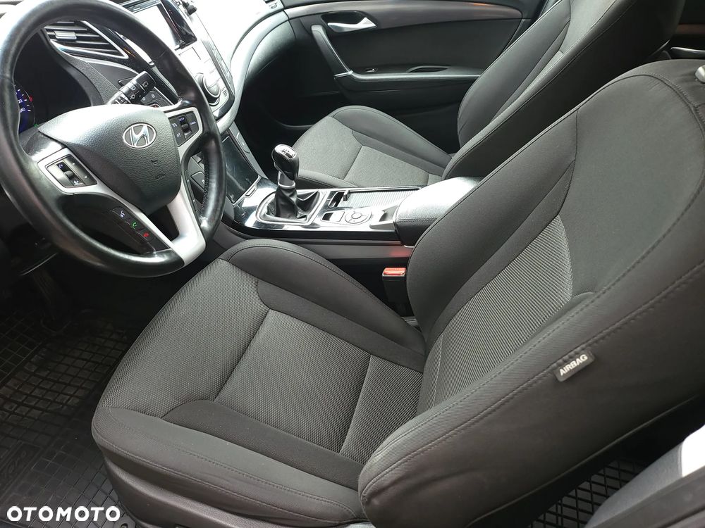 Hyundai i40 1.7 CRDi Comfort + - 16