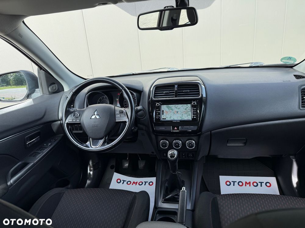 Mitsubishi ASX - 16