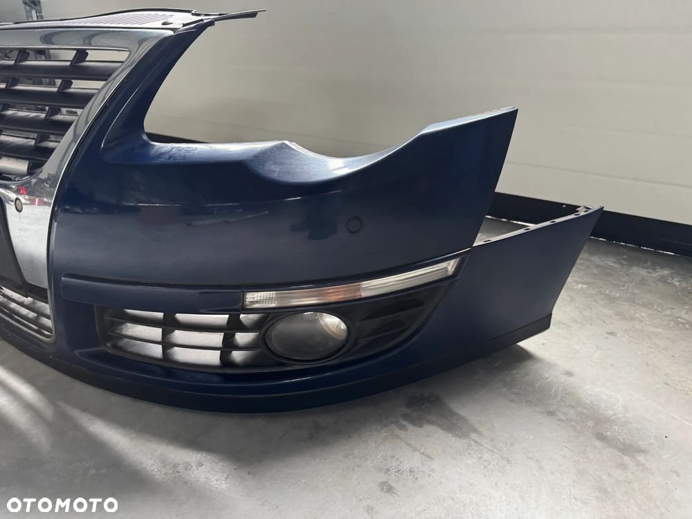 ZDERZAK PRZÓD KOMPLETNY PASSAT B6 PDC SPRYSKIWACZE POD XENON - 3