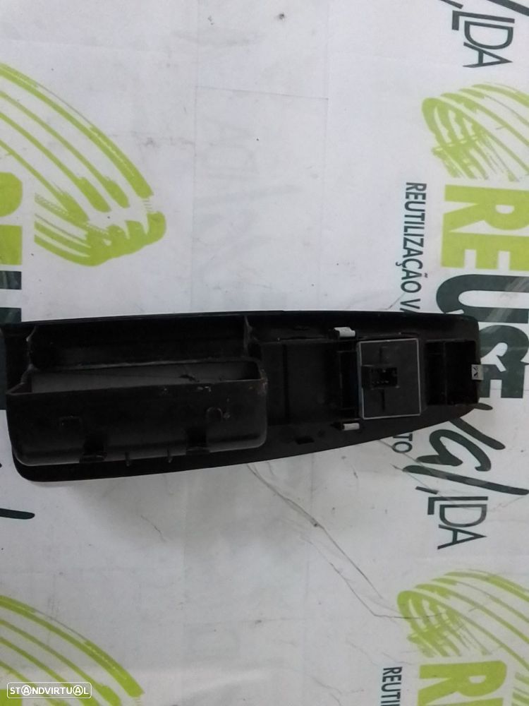 Interruptor Elevador Vidros Fr Esq Volkswagen Polo (9N_) - 2