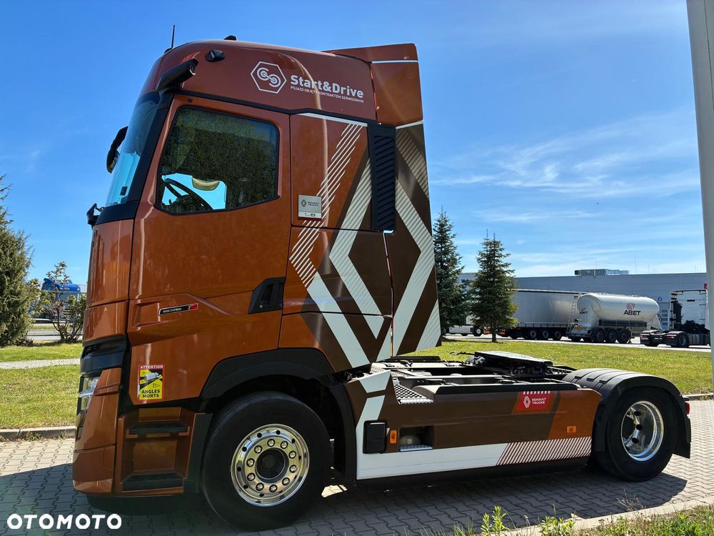 Renault T480 HIGH SLEEPER CAB - 8