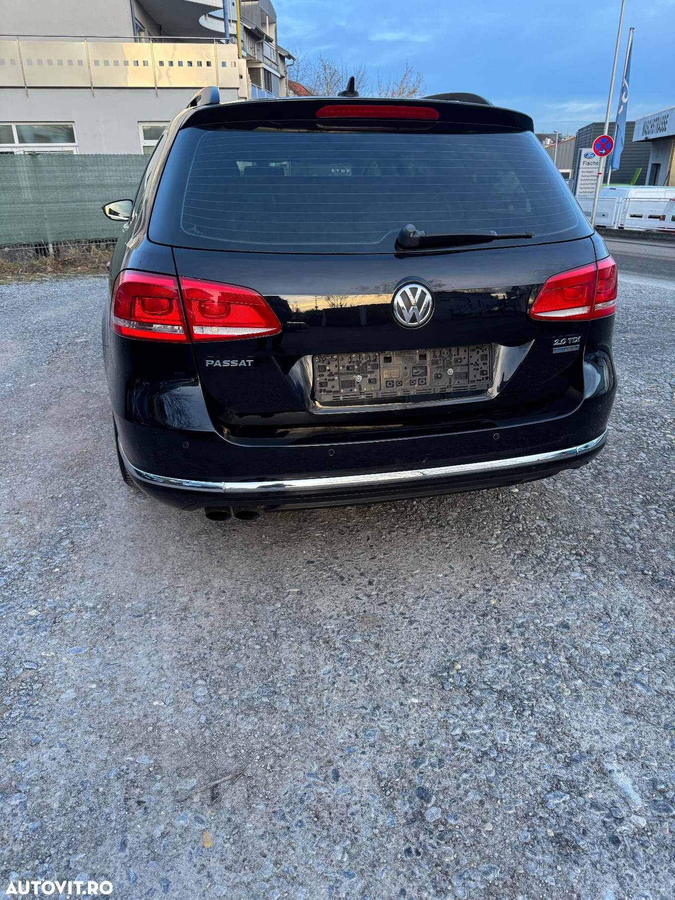 Volkswagen Passat Variant 2.0 Blue TDI DSG SCR Comfortline - 8