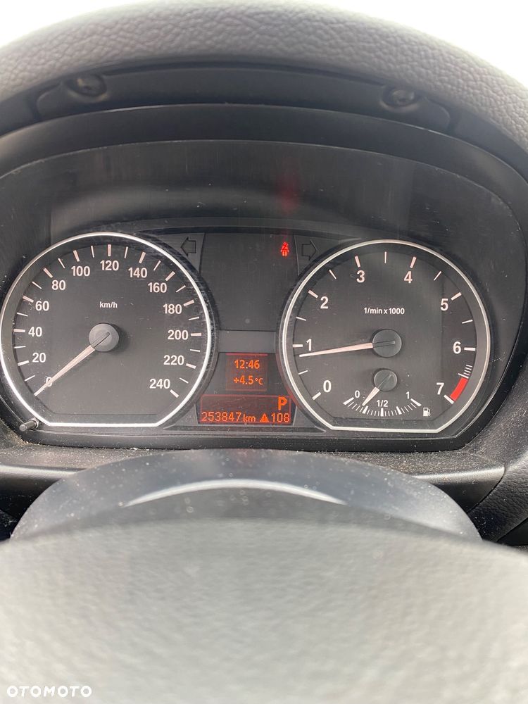 BMW Seria 1 118i - 10