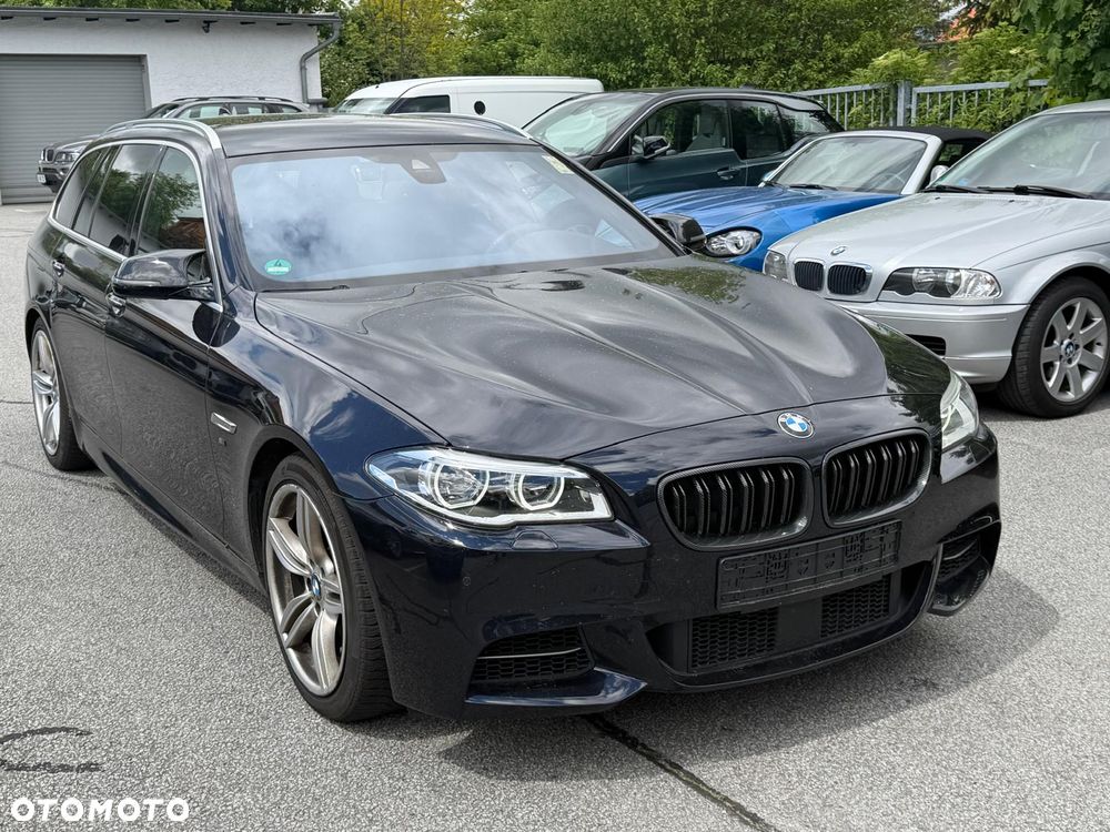 BMW Seria 5 M550d xDrive Sport-Aut - 2
