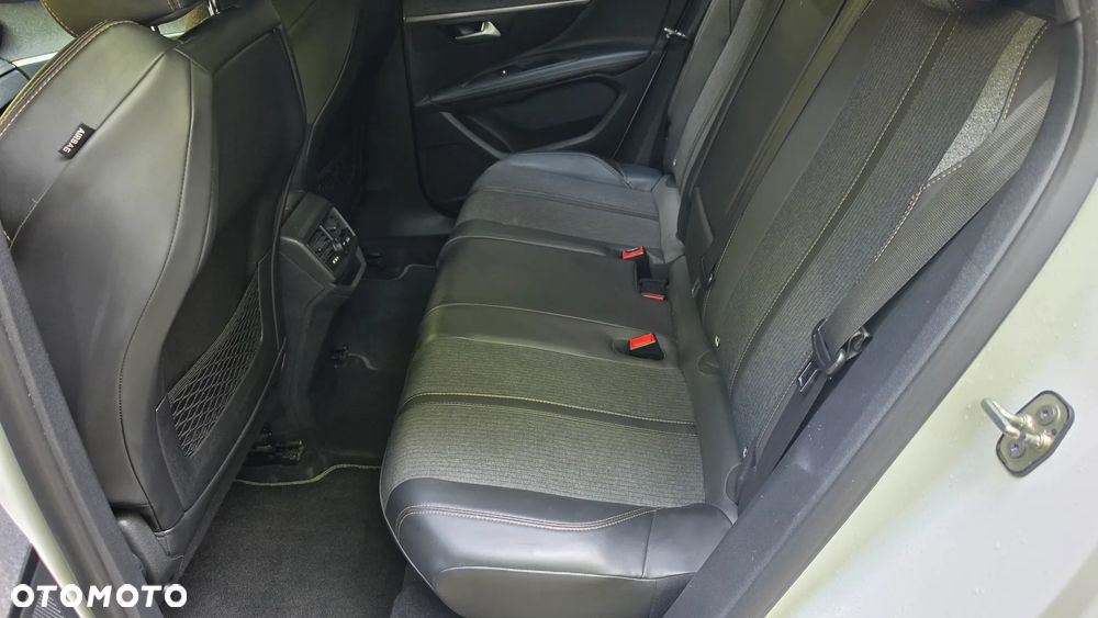 Peugeot 3008 BlueHDi 150 Stop & Start Allure - 13