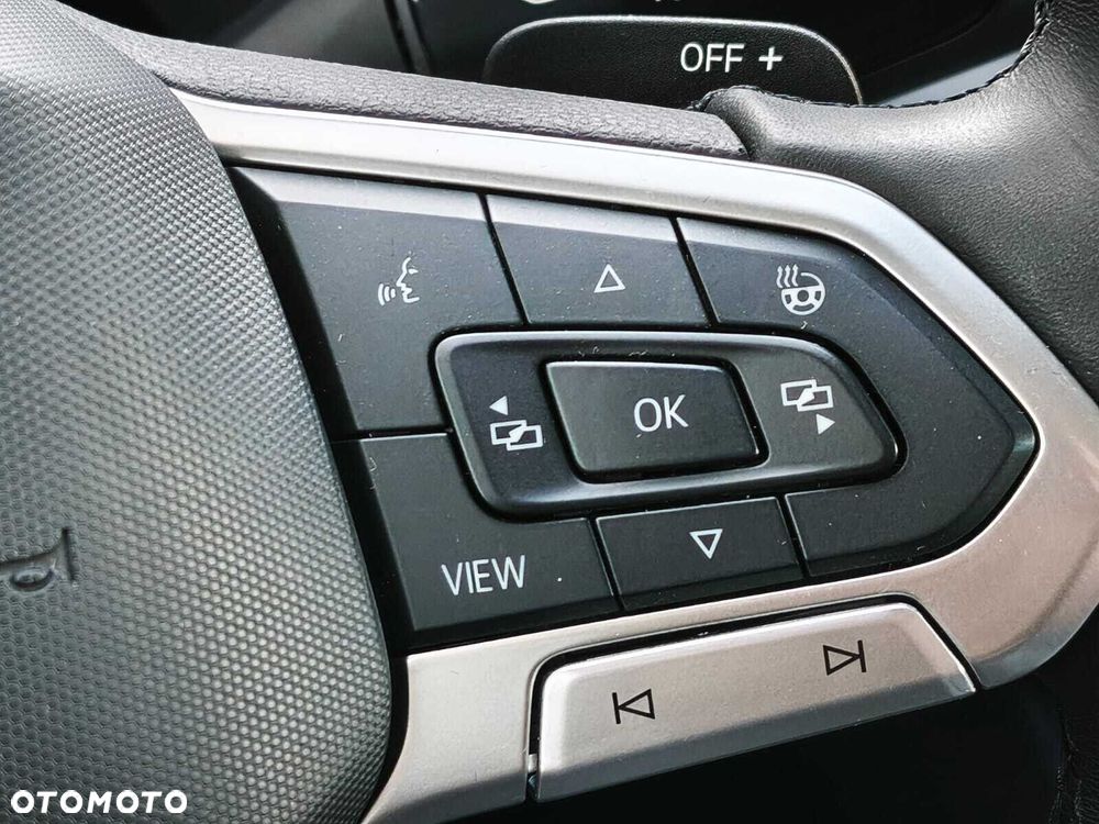 Volkswagen Passat Variant 2.0 TDI SCR Business DSG - 24