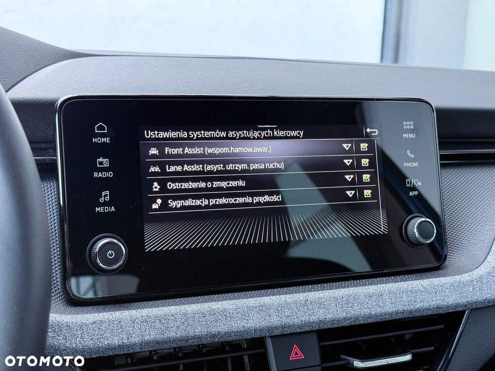 Skoda Scala 1.0 TSI Selection DSG - 37
