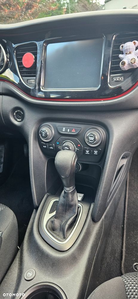 Dodge Dart - 7