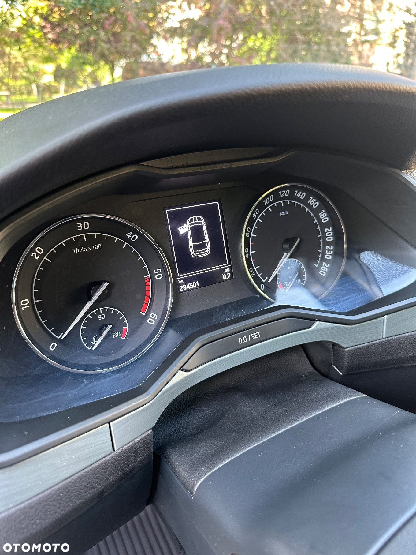 Skoda Superb 2.0 TDI Ambition DSG - 9
