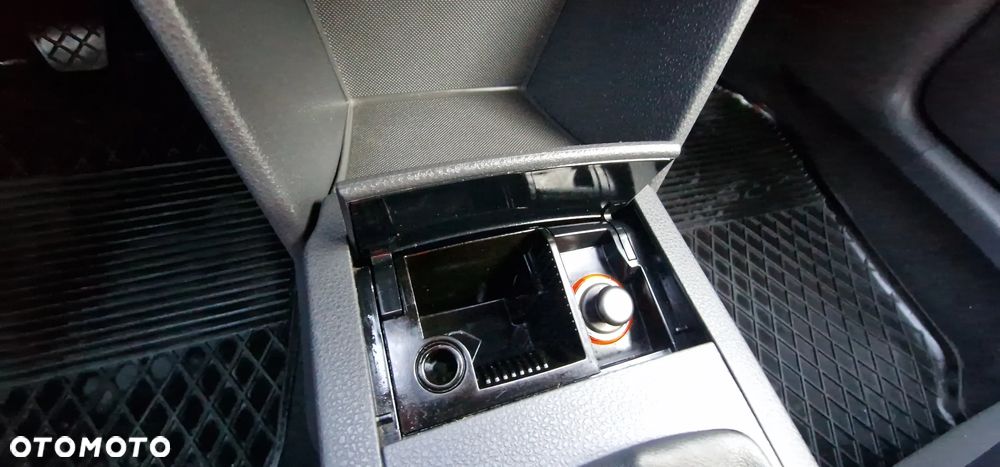 Volkswagen Polo 1.4 TDI DPF Sportline - 9