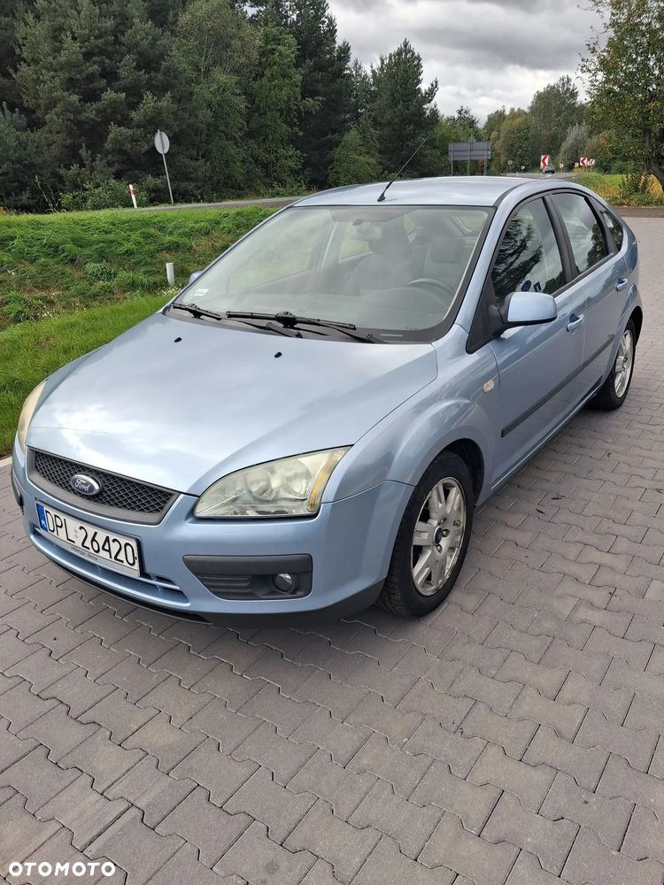 Ford Focus 1.6 16V Ghia - 10