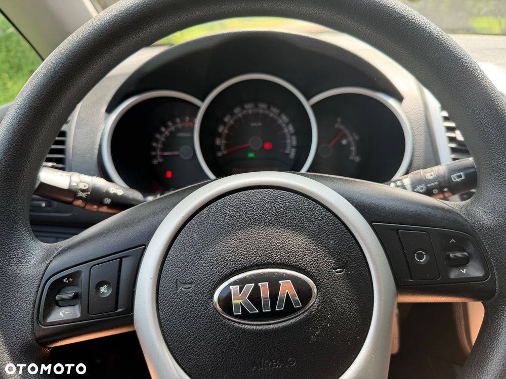 Kia Venga 1.6 CVVT Dream Team Edition - 18