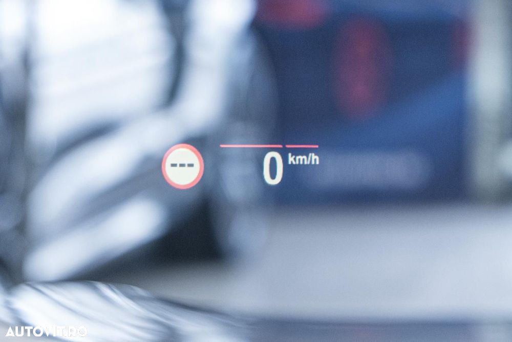 BMW Seria 8 840i xDrive - 38