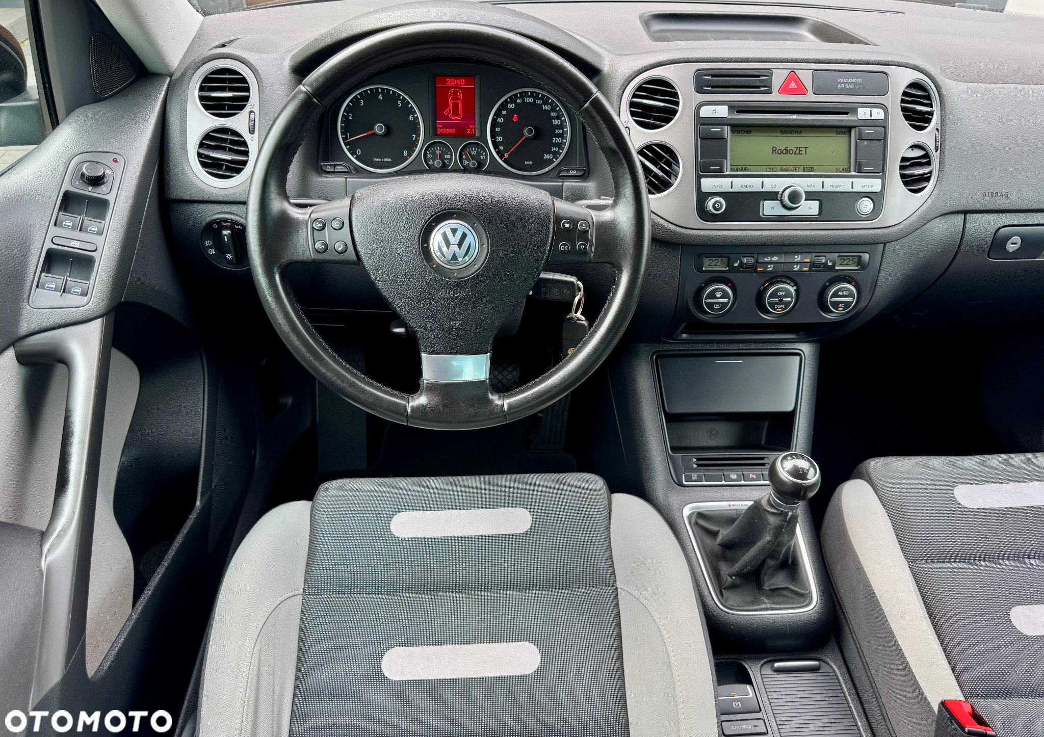 Volkswagen Tiguan 2.0 TSI 4Motion Sport & Style - 14