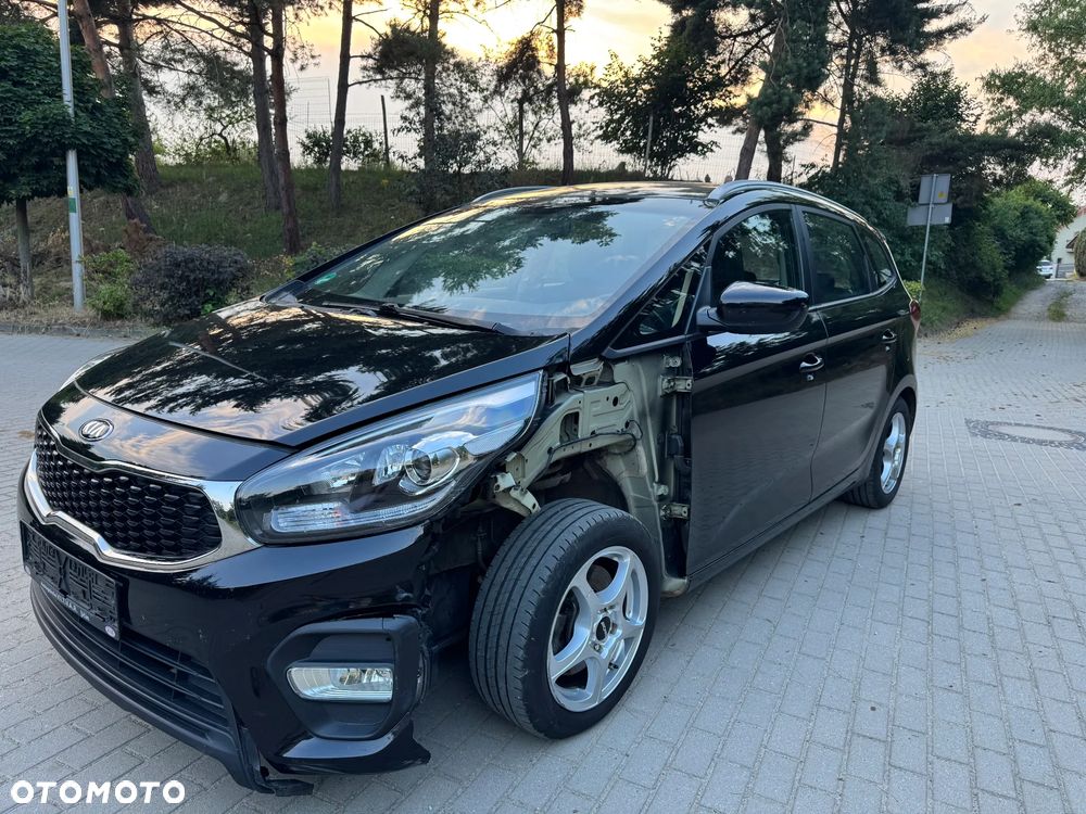 Kia Carens 1.6 GDI Attract - 7
