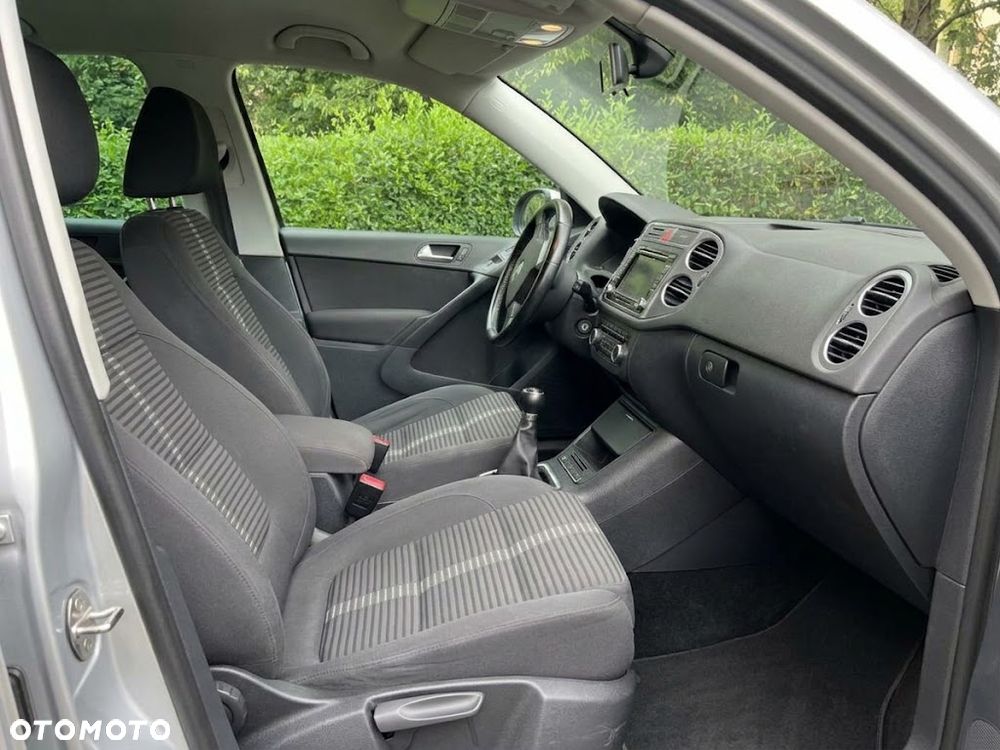 Volkswagen Tiguan - 9