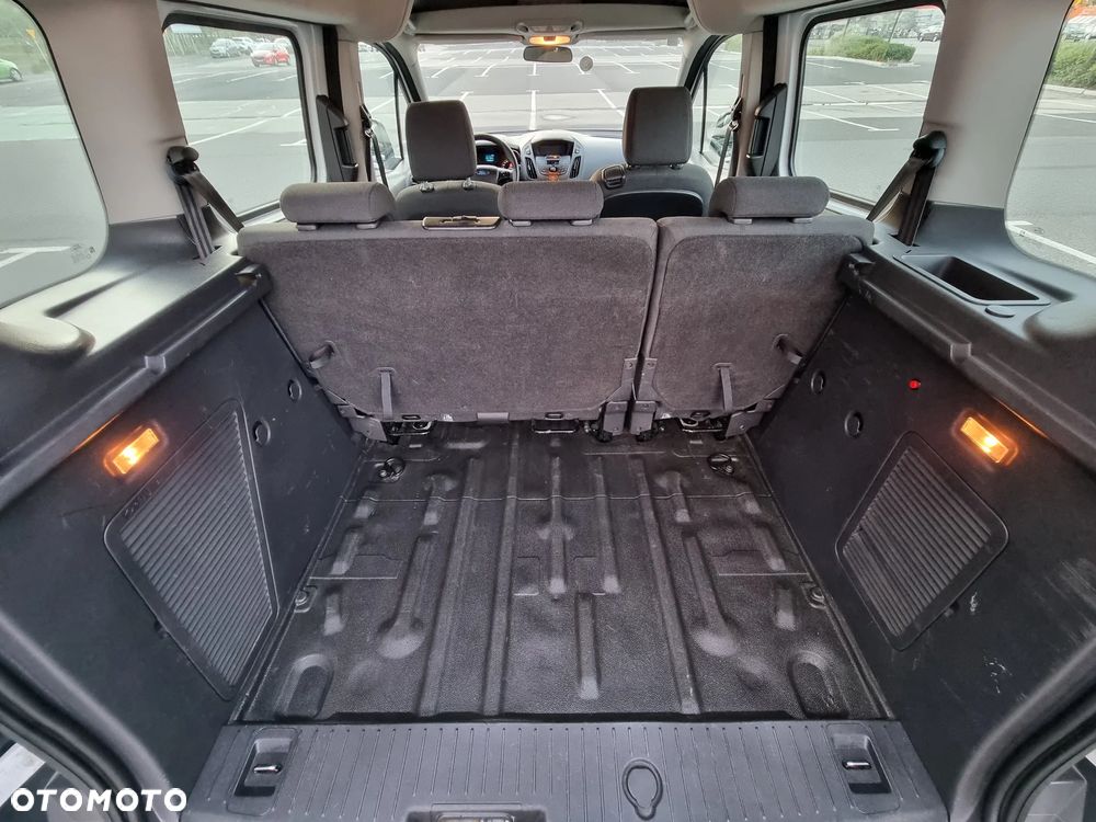 Ford Transit Connect - 12