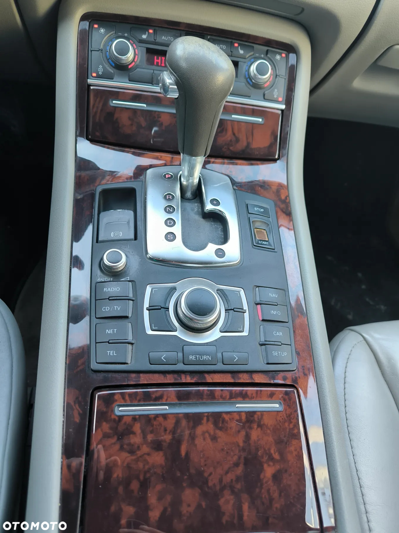 Audi A8 3.7 Quattro - 5