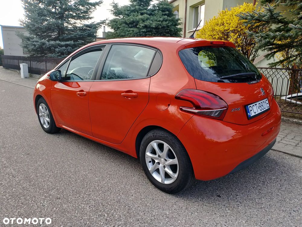 Peugeot 208 82 PureTech Style - 4