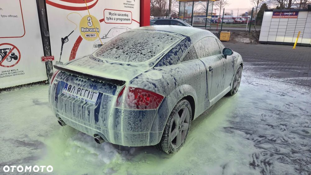 Audi TT Coupé - 8