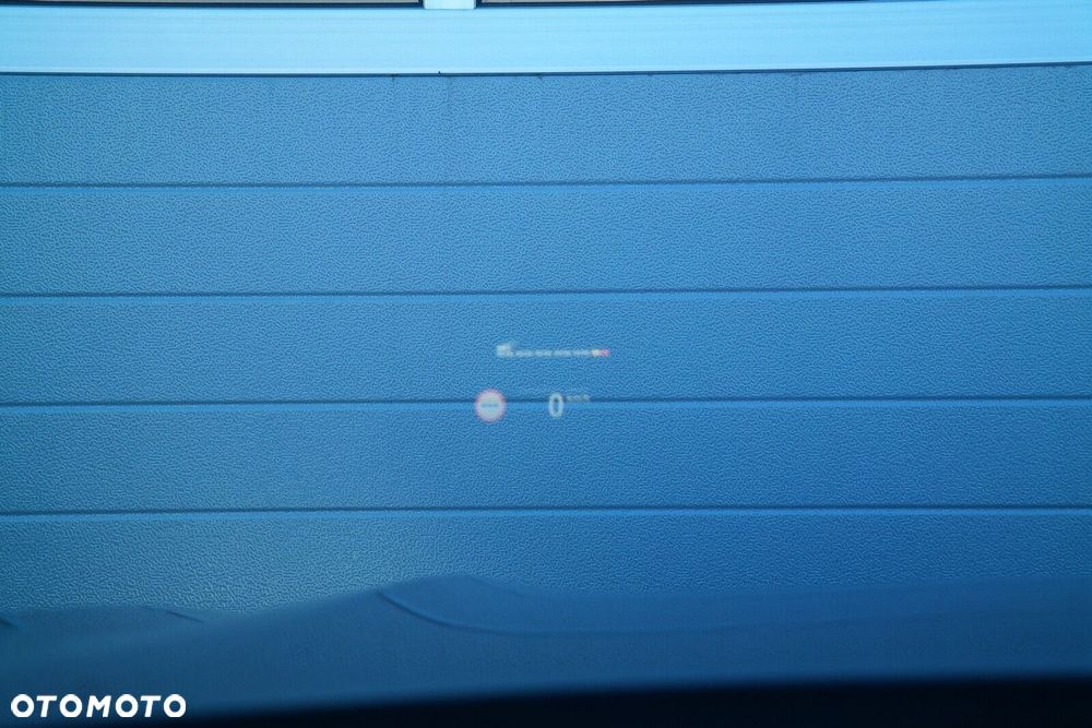 BMW Seria 8 - 35