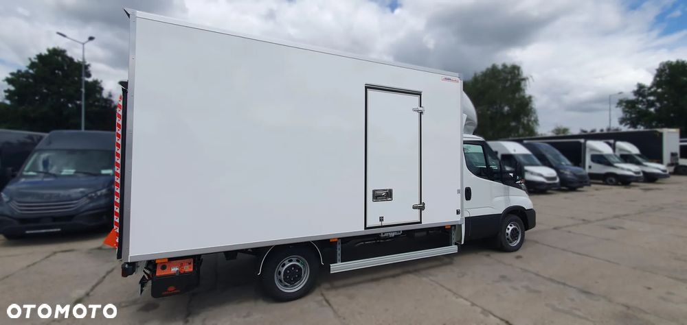 Iveco Daily 35S18 - 21