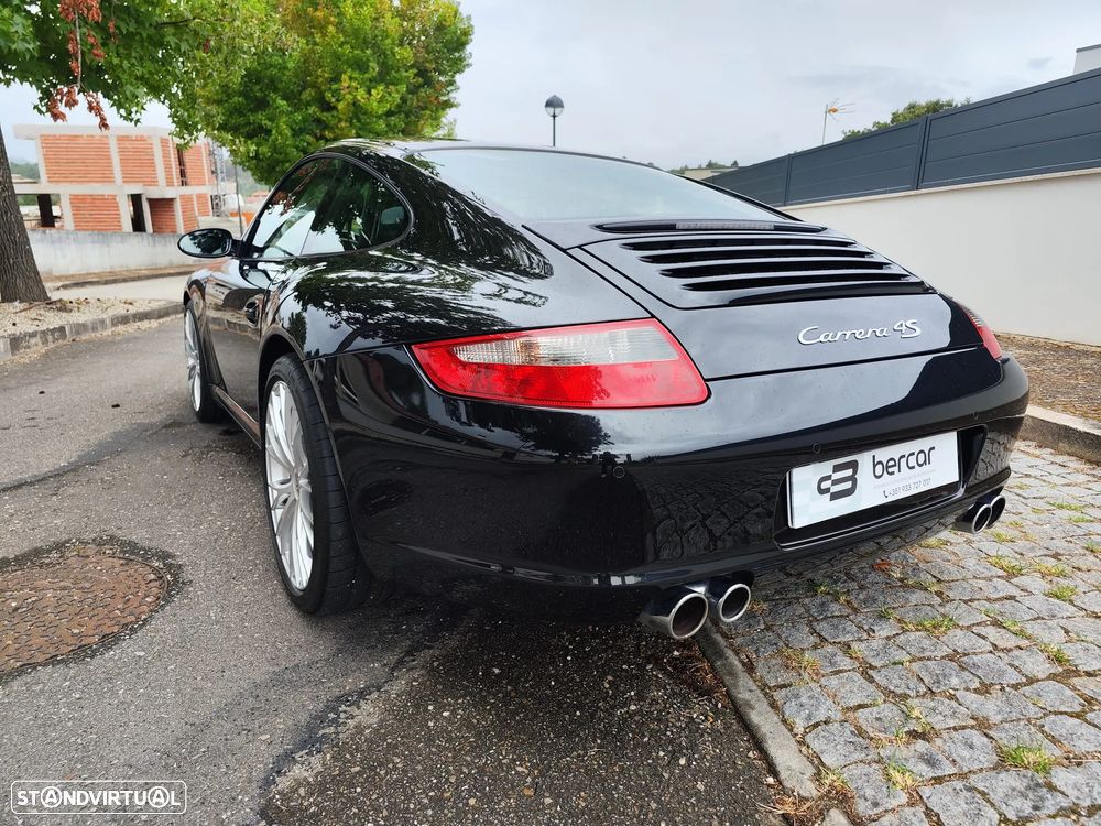 Porsche 911 (997) Carrera 4 S - 22