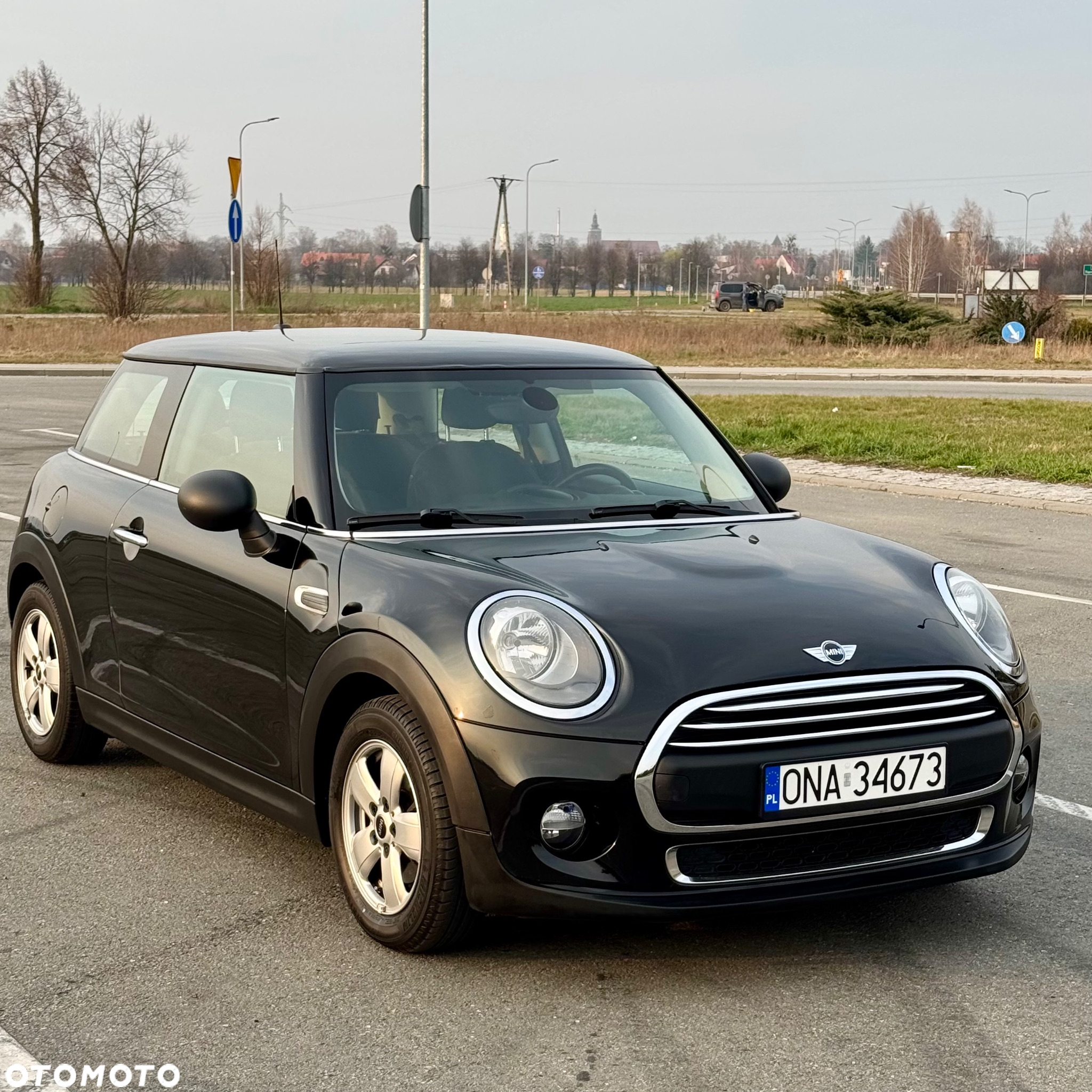MINI ONE Standard - 3