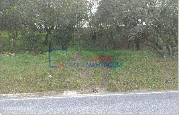 TERRENO URBANO PARA MORADIA GEMINADA - Grande imagem: 3/7