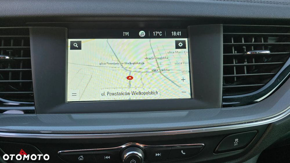 Opel Insignia - 35