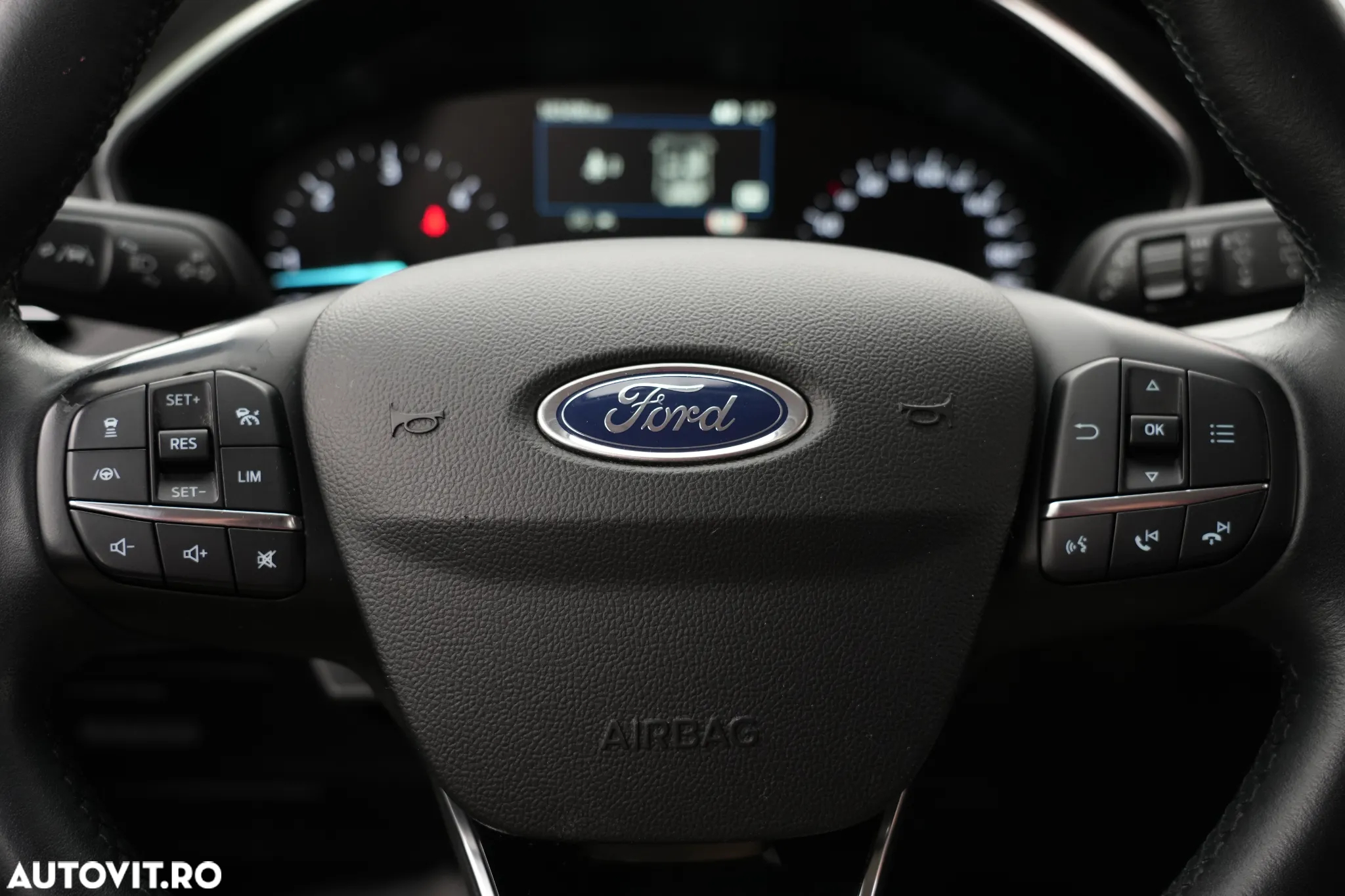 Ford Focus 1.5 EcoBlue Titanium Business - 10
