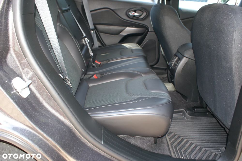 Jeep Cherokee 3.2 V6 Pentastar Active Drive I Automatik Limited - 11