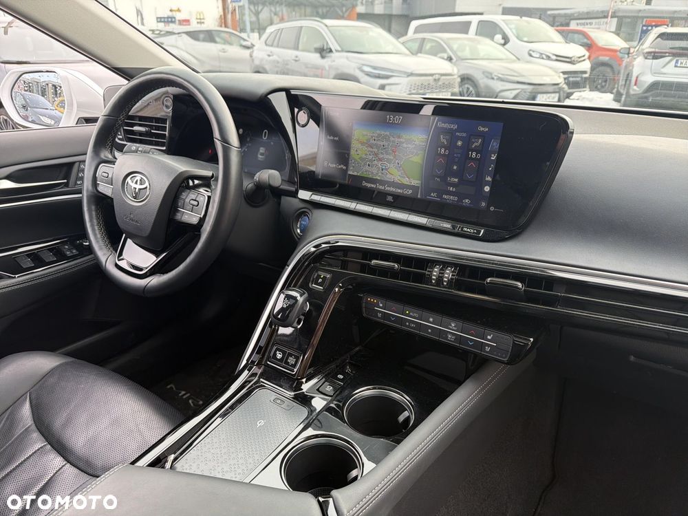 Toyota Mirai Executive - 23