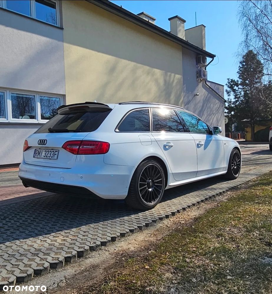 Audi A4 Avant 2.0 TDI Quattro S tronic - 4