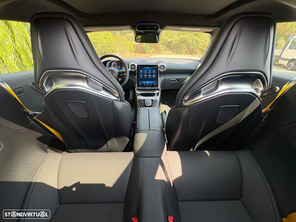 Mercedes-Benz AMG GT 63 4MATIC+ 2D Speedshift MCT 9G - 14
