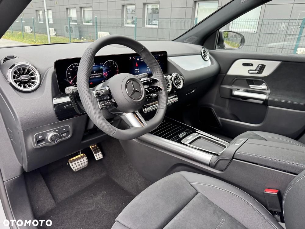 Mercedes-Benz GLA 220 mHEV 4-Matic AMG Line 8G-DCT - 11