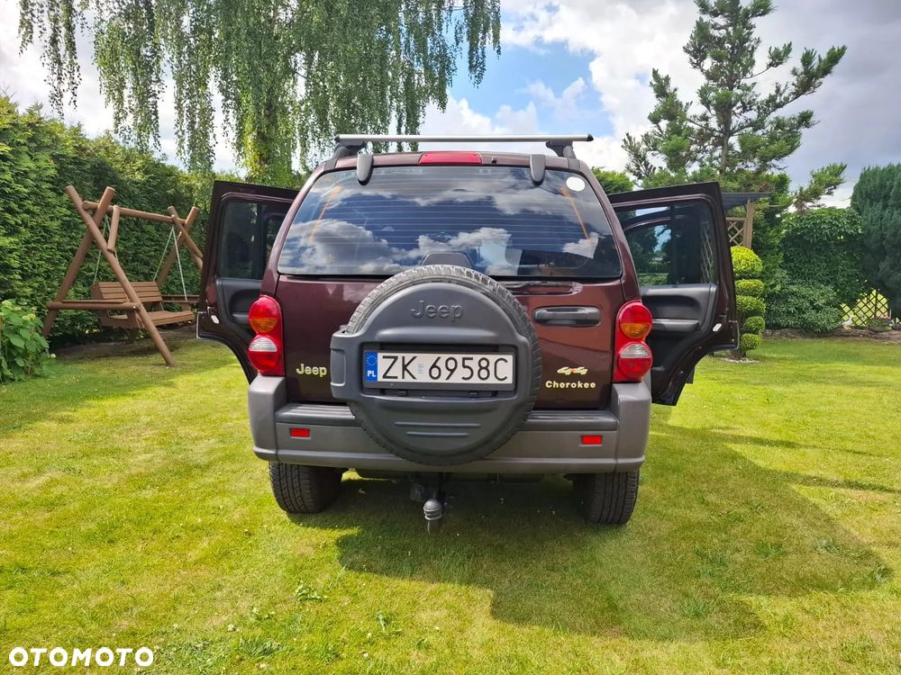 Jeep Cherokee 2.4 Sport - 6