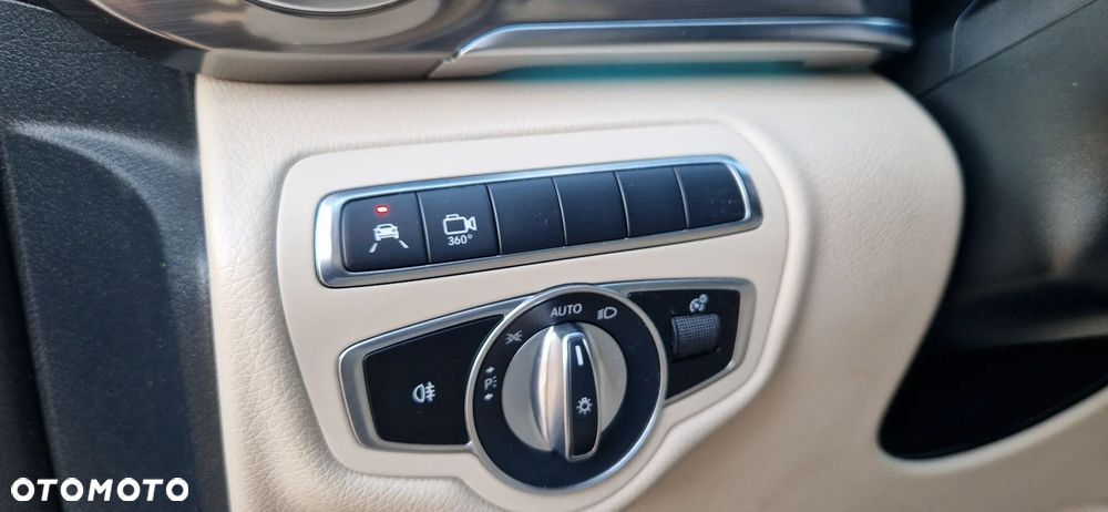 Mercedes-Benz Klasa V 250 (BlueTEC) d Avantgarde 7G-Tronic (d³ugi) - 23
