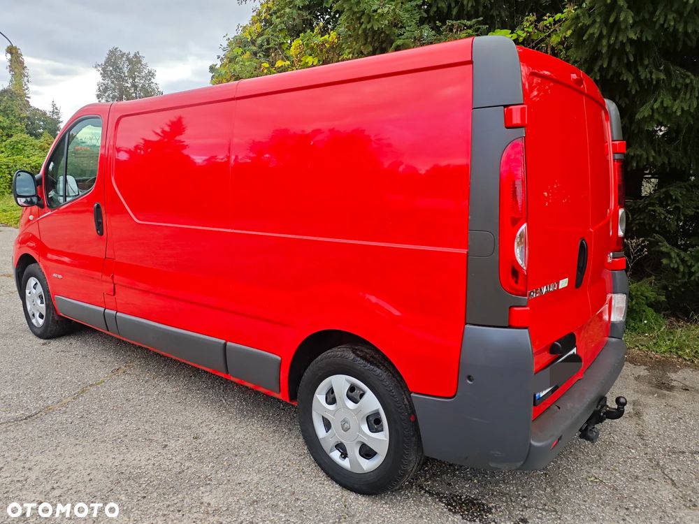 Renault TRAFIC - 2