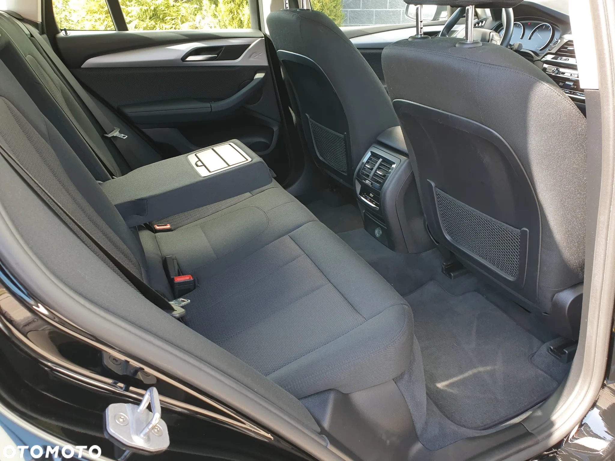 BMW X3 xDrive20d Advantage - 21