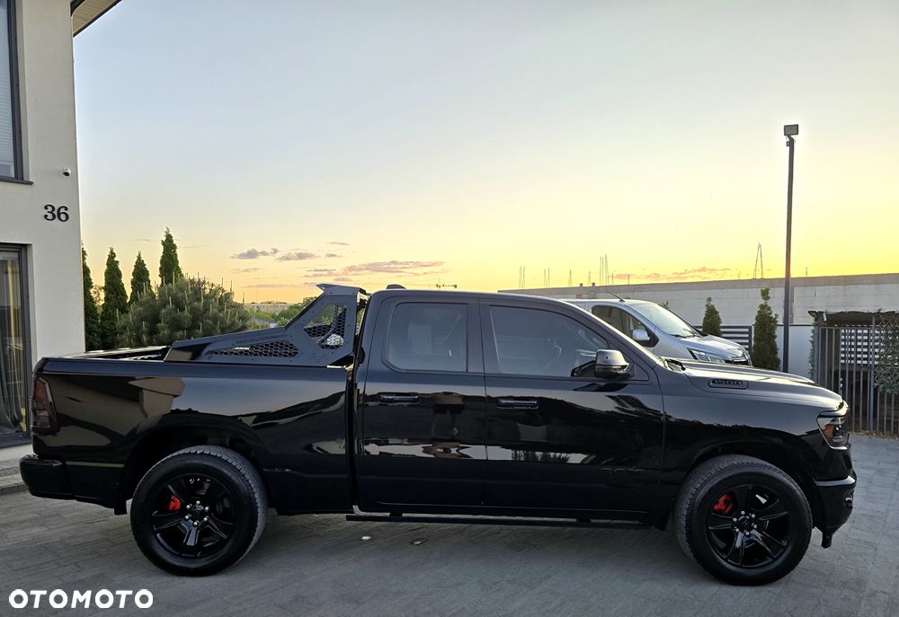 Dodge RAM - 18